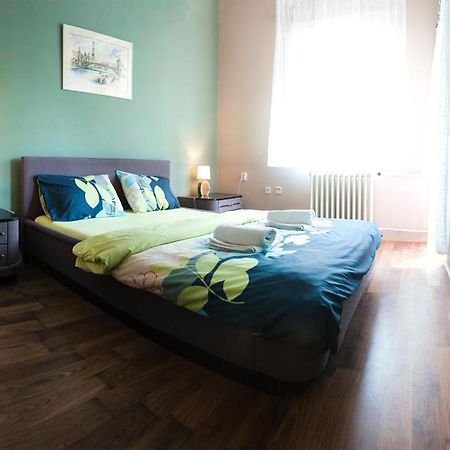 Universe Rooms & Apartments Σκόπια Εξωτερικό φωτογραφία