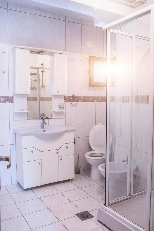 Universe Rooms & Apartments Σκόπια Εξωτερικό φωτογραφία
