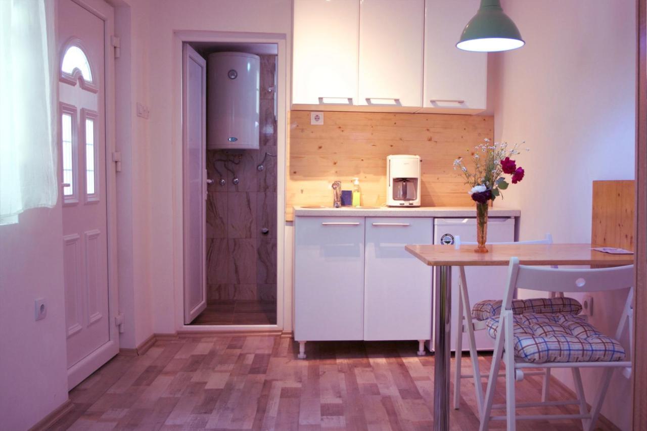 Universe Rooms & Apartments Σκόπια Εξωτερικό φωτογραφία